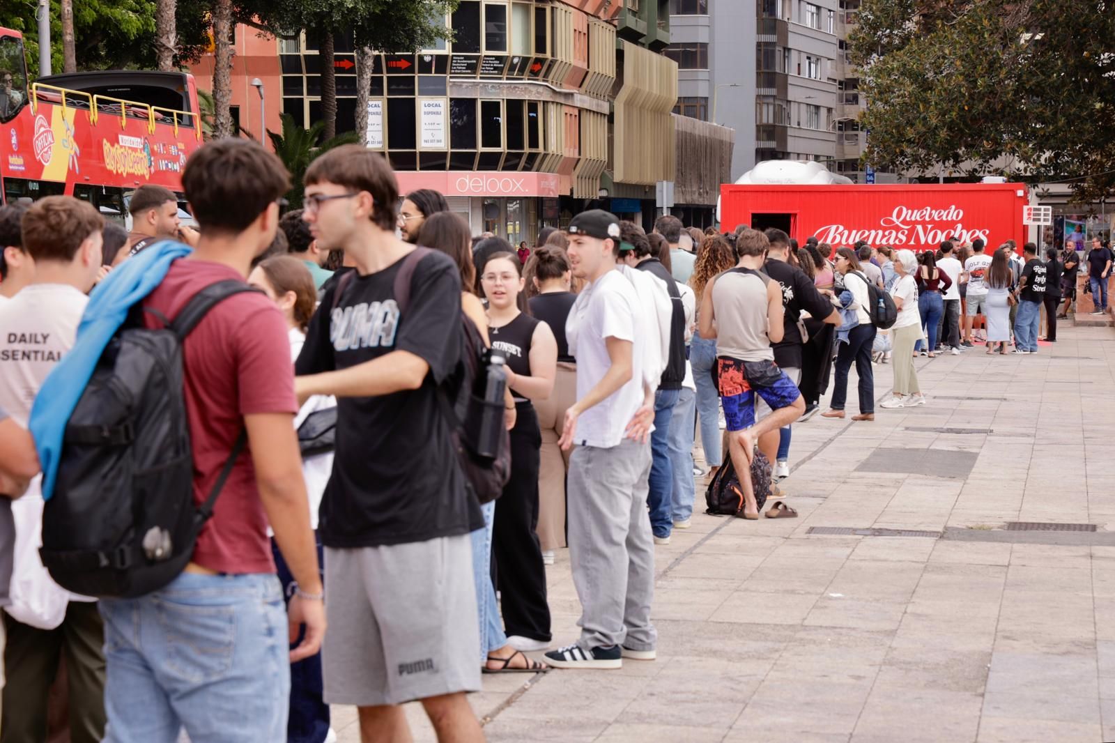 Los fans de Quevedo abarrotan el Paque Santa Catalina