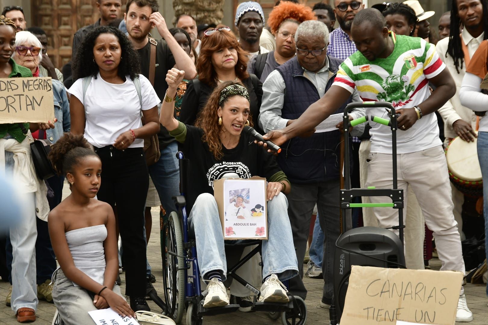 La concentración por la muerte de Abdoulie Bah, abatido en el aeropuerto de Gran Canaria
