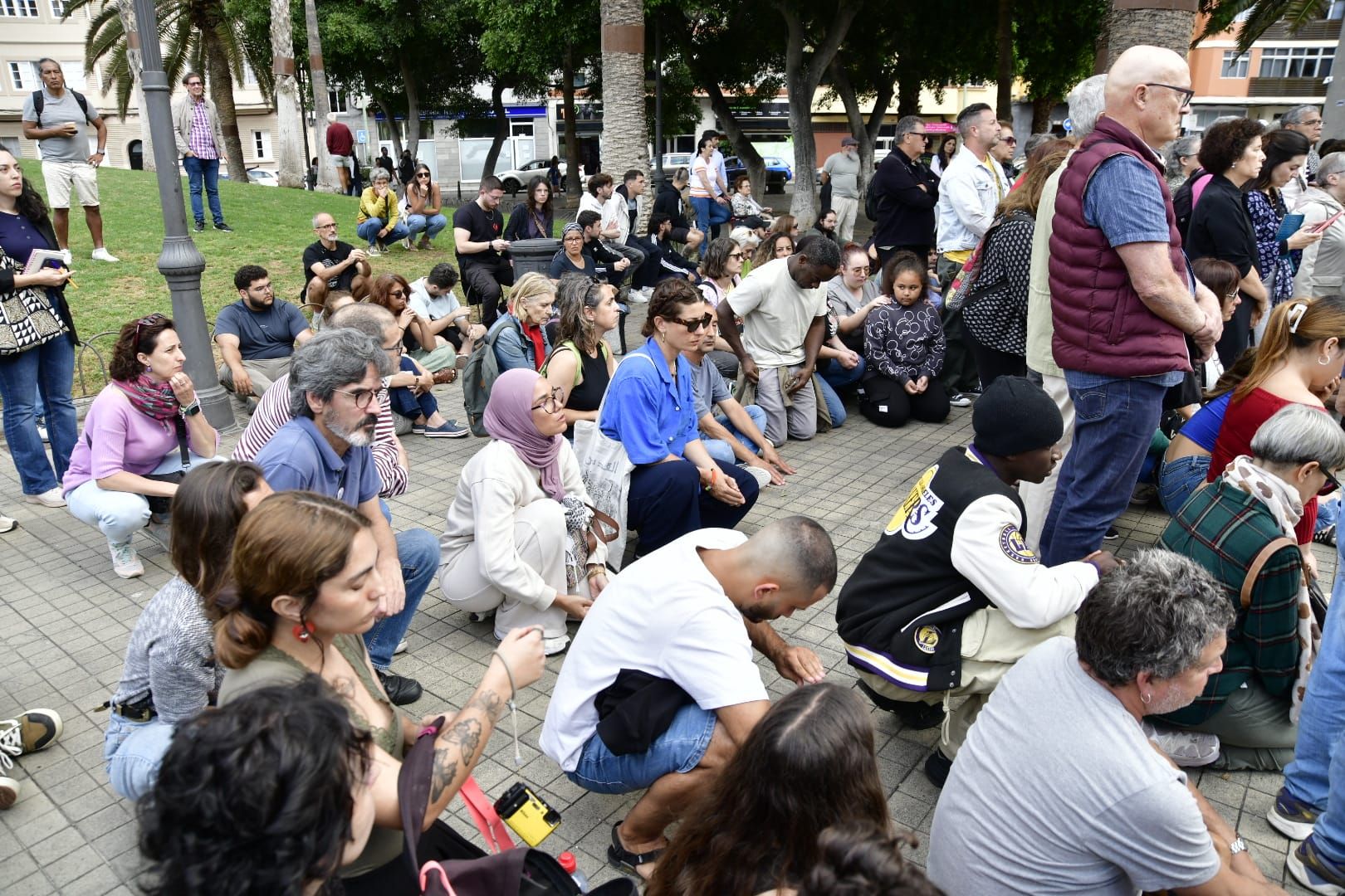 La concentración por la muerte de Abdoulie Bah, abatido en el aeropuerto de Gran Canaria
