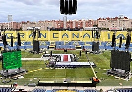 Los preparativos técnicos del concierto de Quevedo en el Estadio de Gran Canaria.