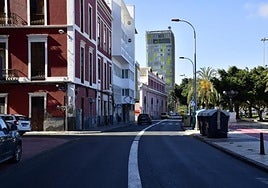 Imagen de archivo de la calle Eduardo Benot, donde se produjeron los hechos.