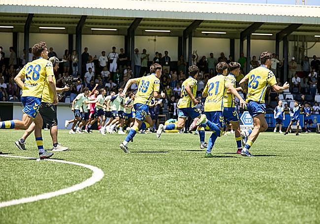Los penaltis dejaron una dosis extrema de emoción y alegría para los amarillos.
