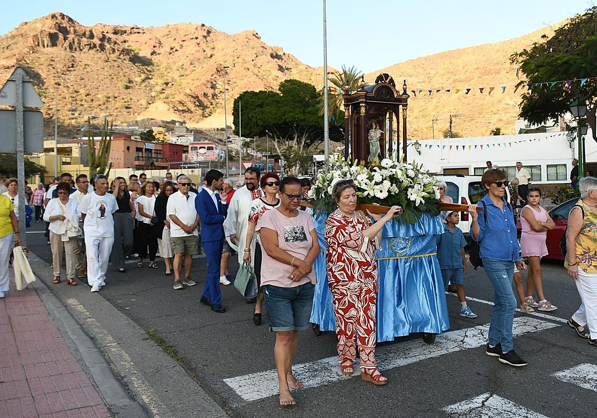 Un momento de la procesión de María Auxiliadora.