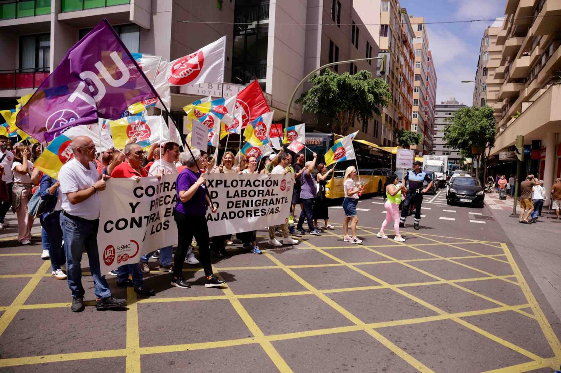 El paro parcial del comercio en Mesa y López por sueldos dignos, en imágenes