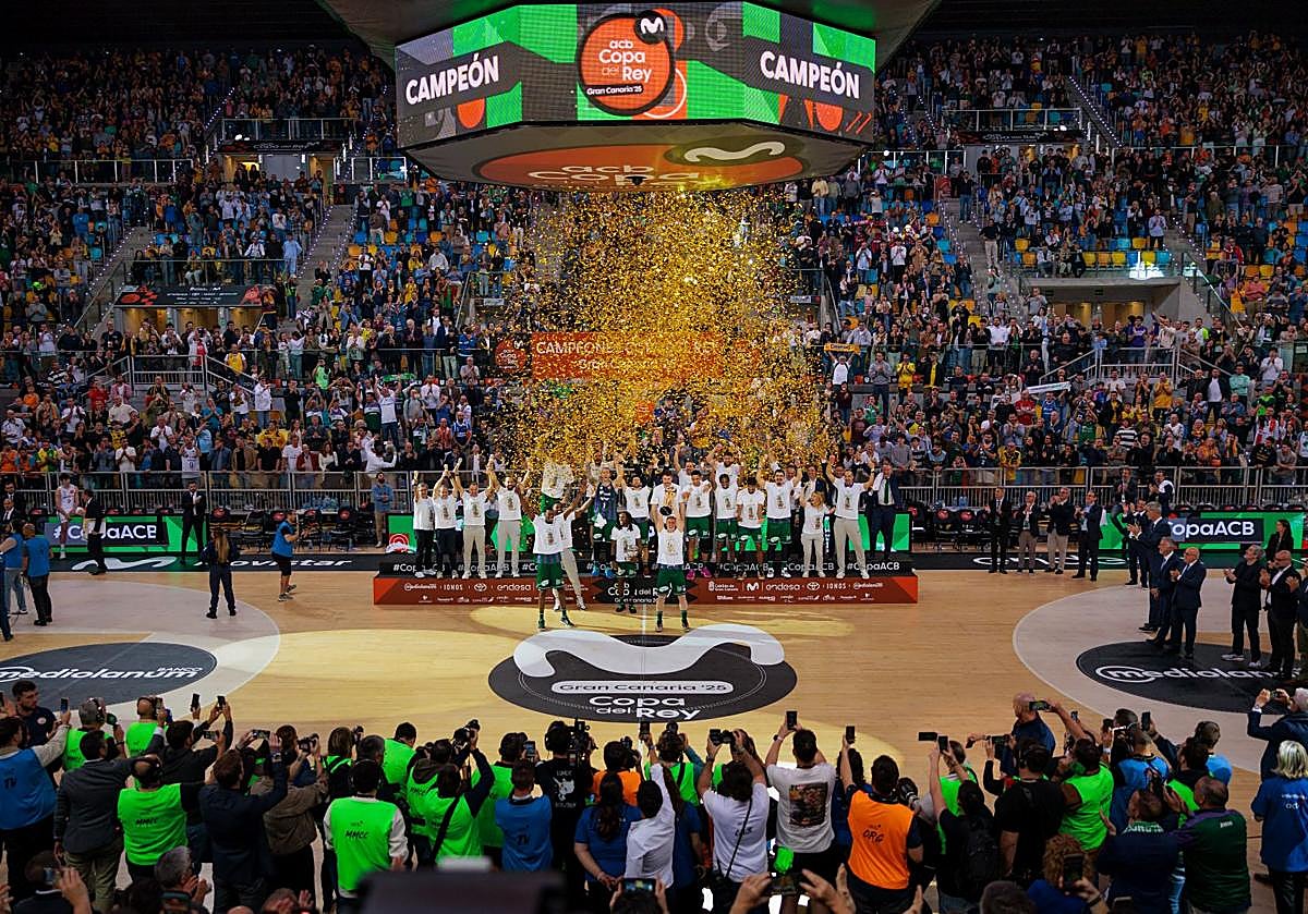 Imagen principal - La gestión deportiva, desde la base a la élite