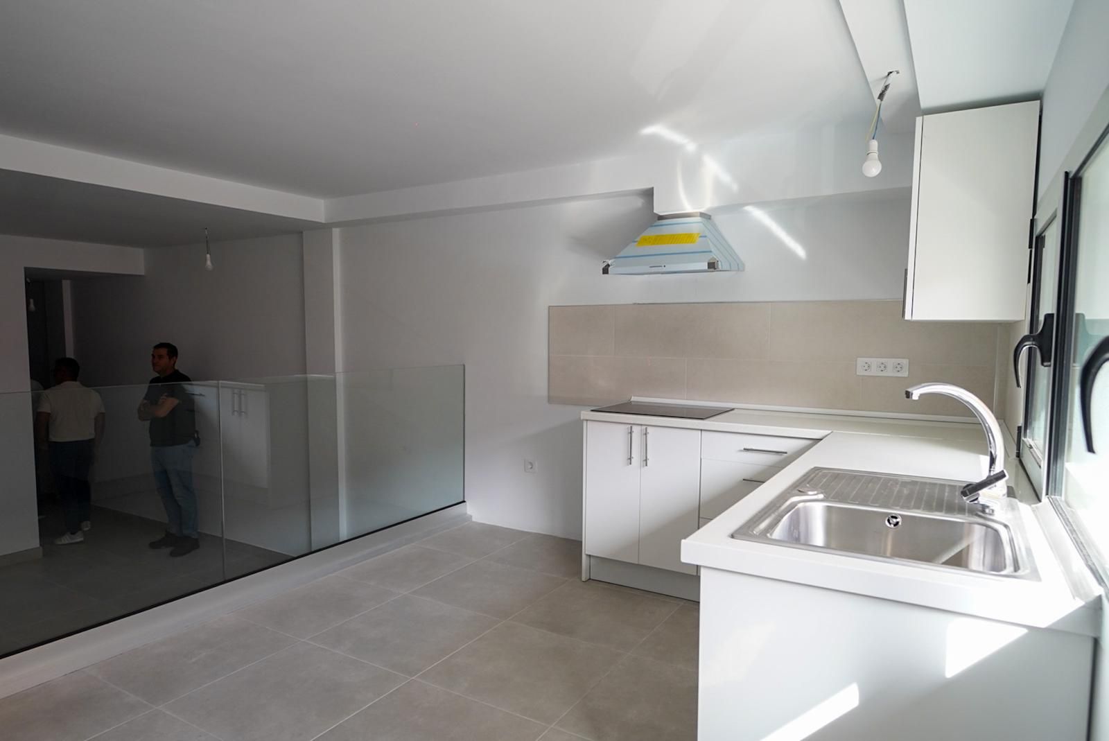 Emoción en la entrega de llaves de ocho viviendas protegidas en Vecindario