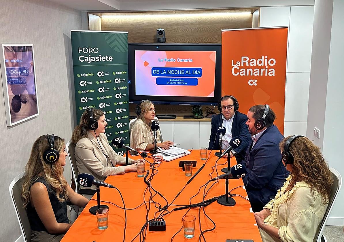 Imagen de la XI temporada de los Foros Cajasiete.