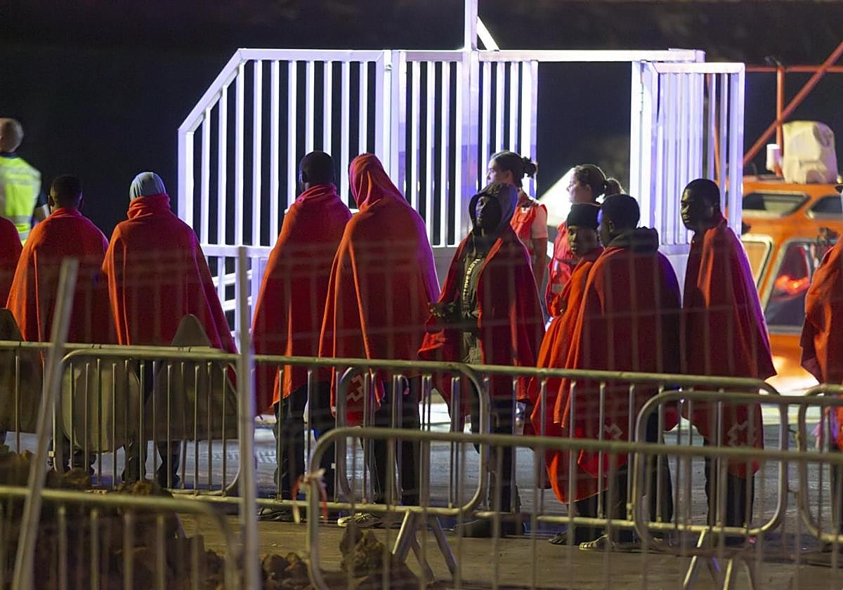 Imagen de archivo de la llegada de migrantes.