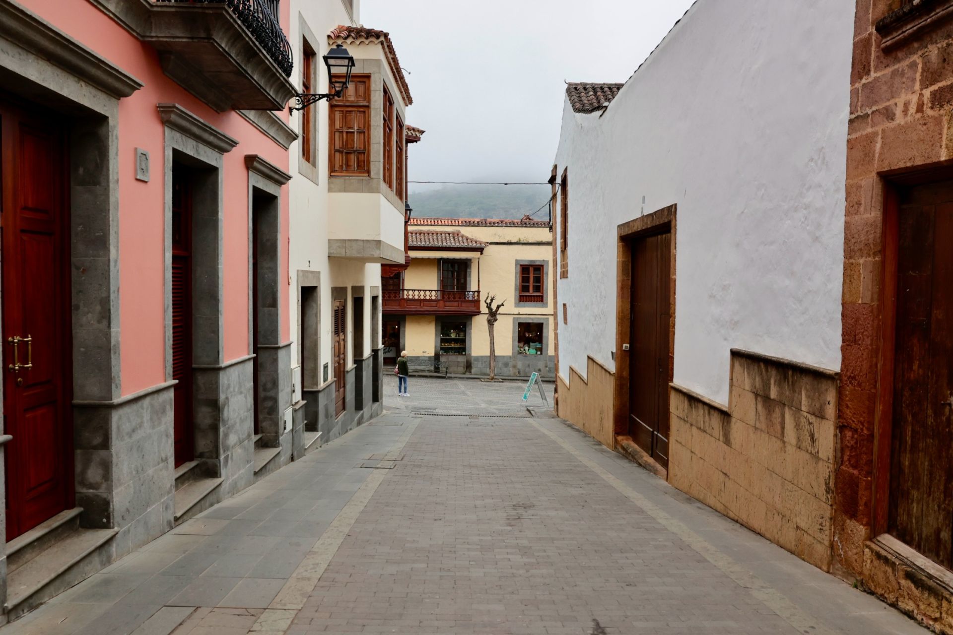 Teror en silencio: La soledad del pueblo sin su Virgen del Pino