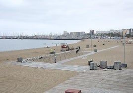 Preparativos en Las Alcaravaneras, este lunes, con motivo de la exhibición prevista.