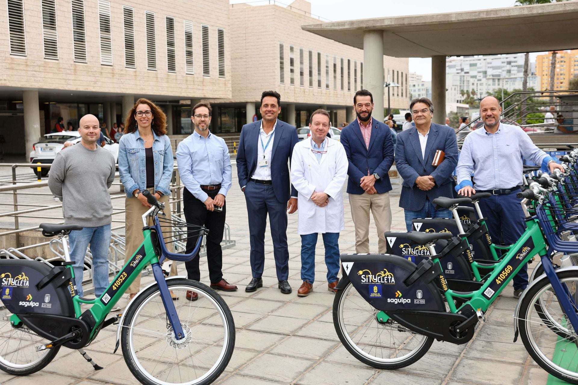 Los representantes de las instituciones implicadas visitaron la nueva estación de Sítycletas.