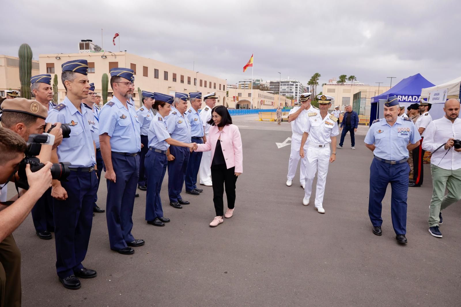 Imágenes de la exposición por los actos del Día de las Fuerzas Armadas en Las Palmas de Gran Canaria