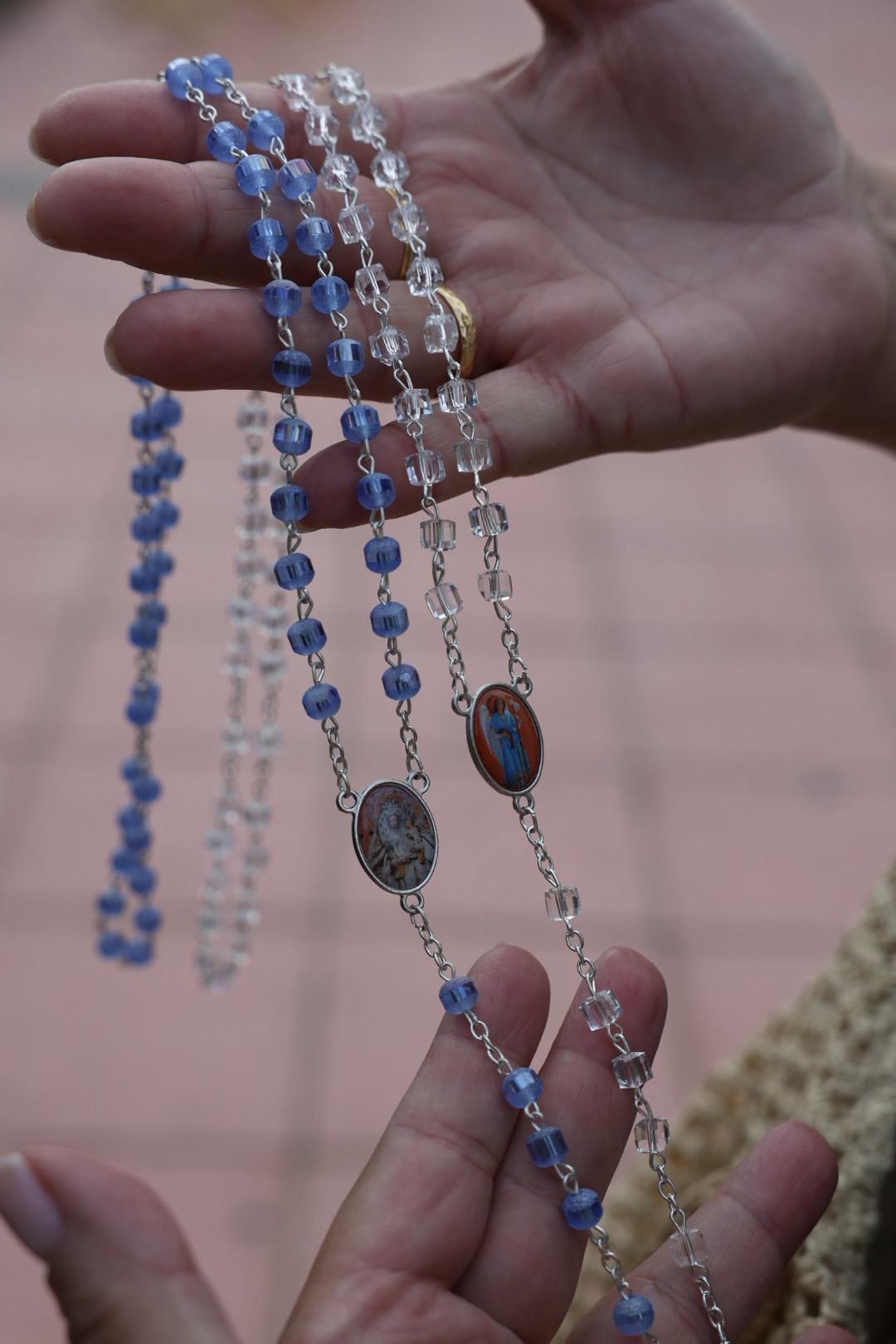 Devoción y tradición: la Virgen del Pino llena de fe las calles de Vecindario