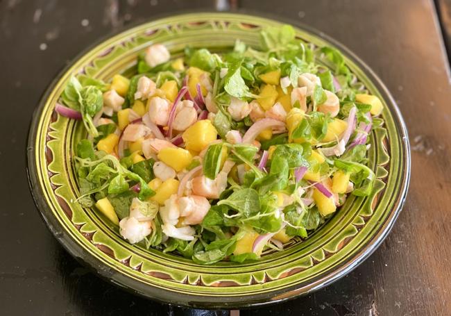 Ensalada acevichada de langostinos