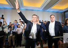 El presidente del PP, Alberto Núñez Feijóo, acompañado de líderes populares canarios en el Hotel Santa Catalina.