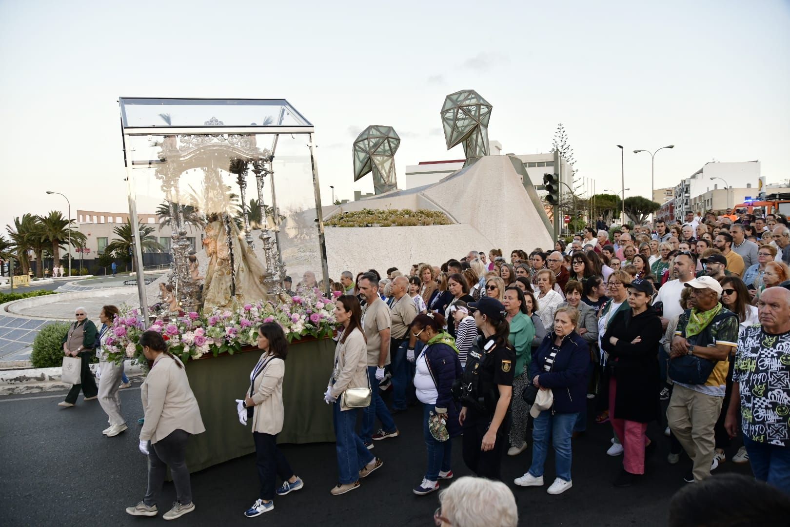 Via Lucia de la Virgen del Pino y el Santo Cristo de Telde