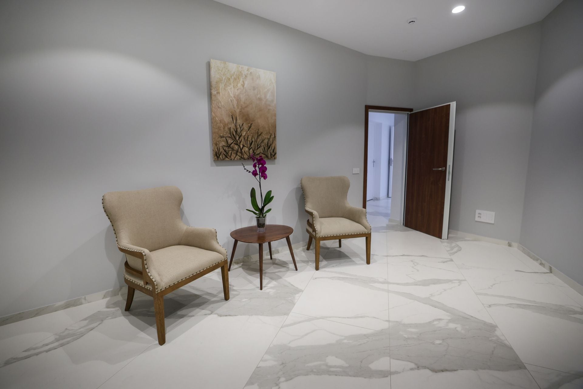 Inauguración de las nuevas instalaciones de la Funeraria La Auxiliadoraen en Gáldar, en imágenes