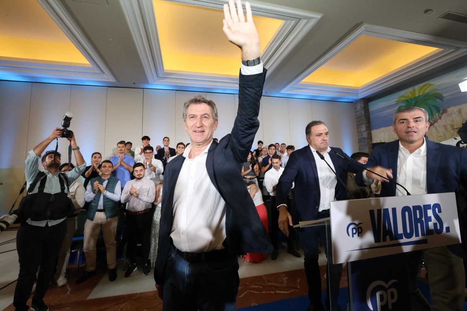 Feijóo atrae masas en el acto del Partido Popular en Las Palmas de Gran Canaria