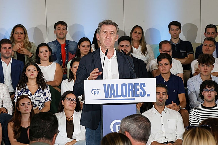 Alberto Núñez Feijóo, presidente del Partido Popular, este jueves en un acto del PP en la capital grancanaria.
