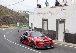 Miguel Cabral, a toda pastilla.