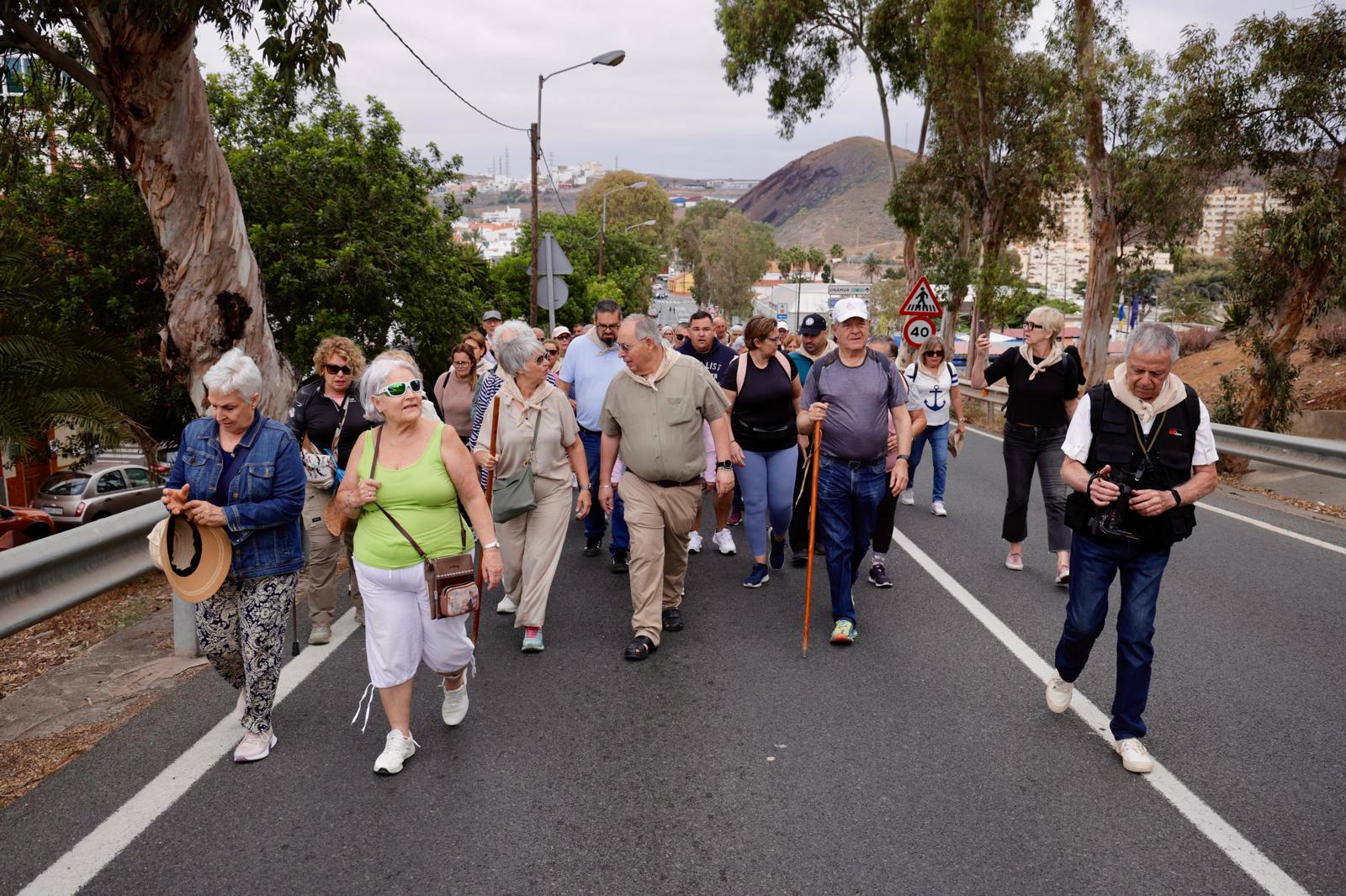 Con fe y devoción, de Jinámar a Telde para ver a la Virgen del Pino