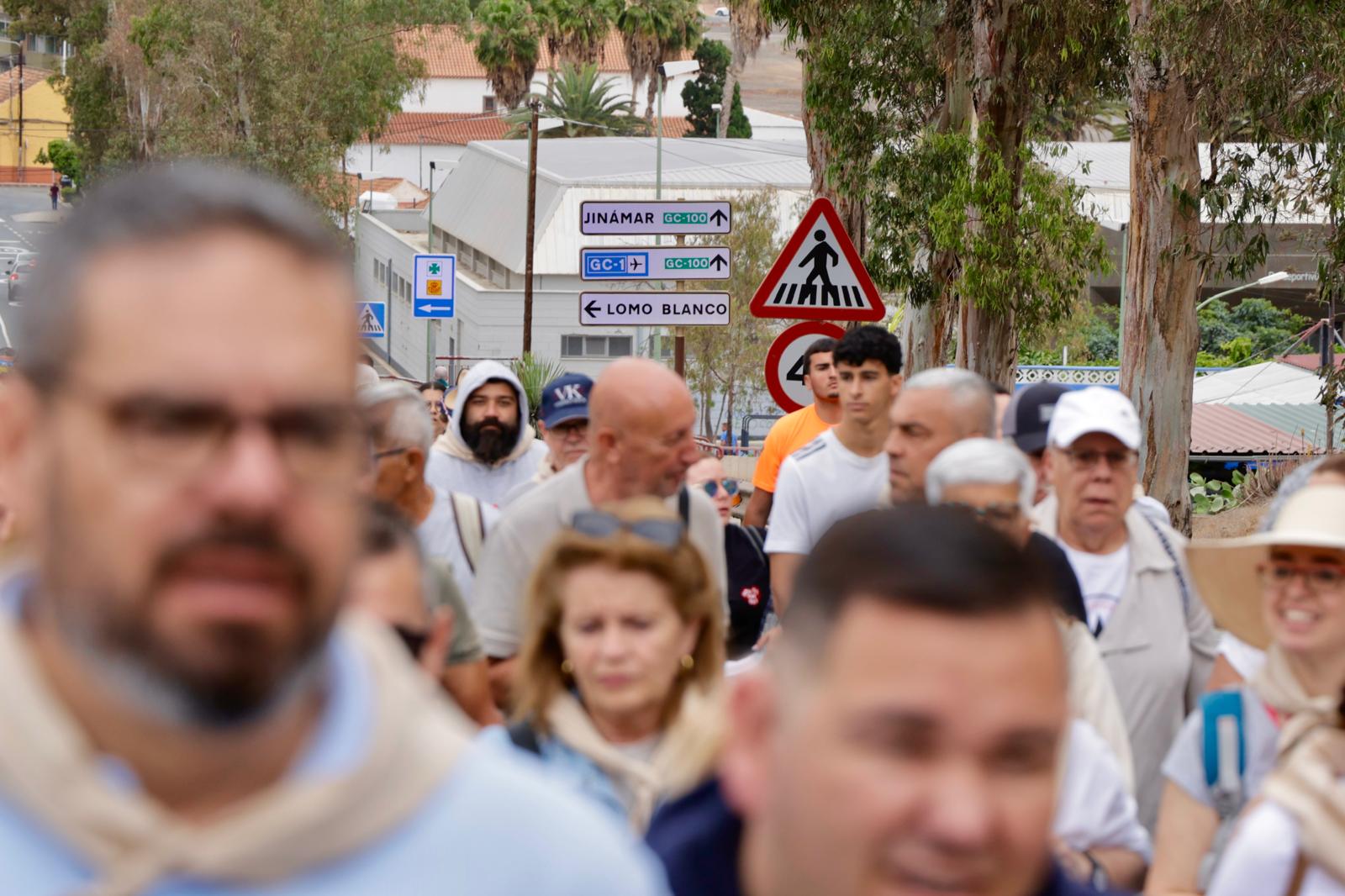 Con fe y devoción, de Jinámar a Telde para ver a la Virgen del Pino