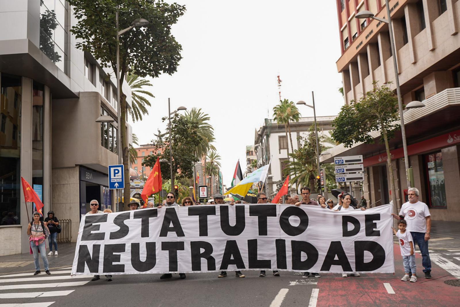 Manifestación antimilitarista en Las Palmas de Gran Canaria