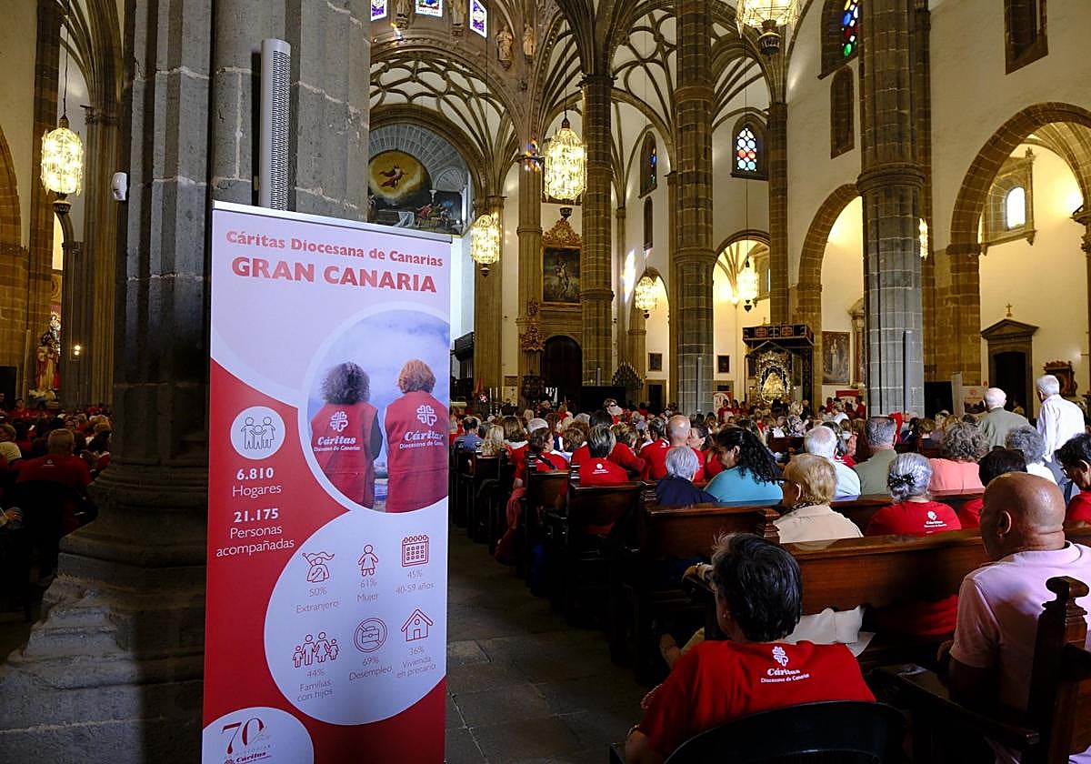 La catedral de Santa Ana acoge el 70 aniversario de Cáritas Diocesana de Canarias