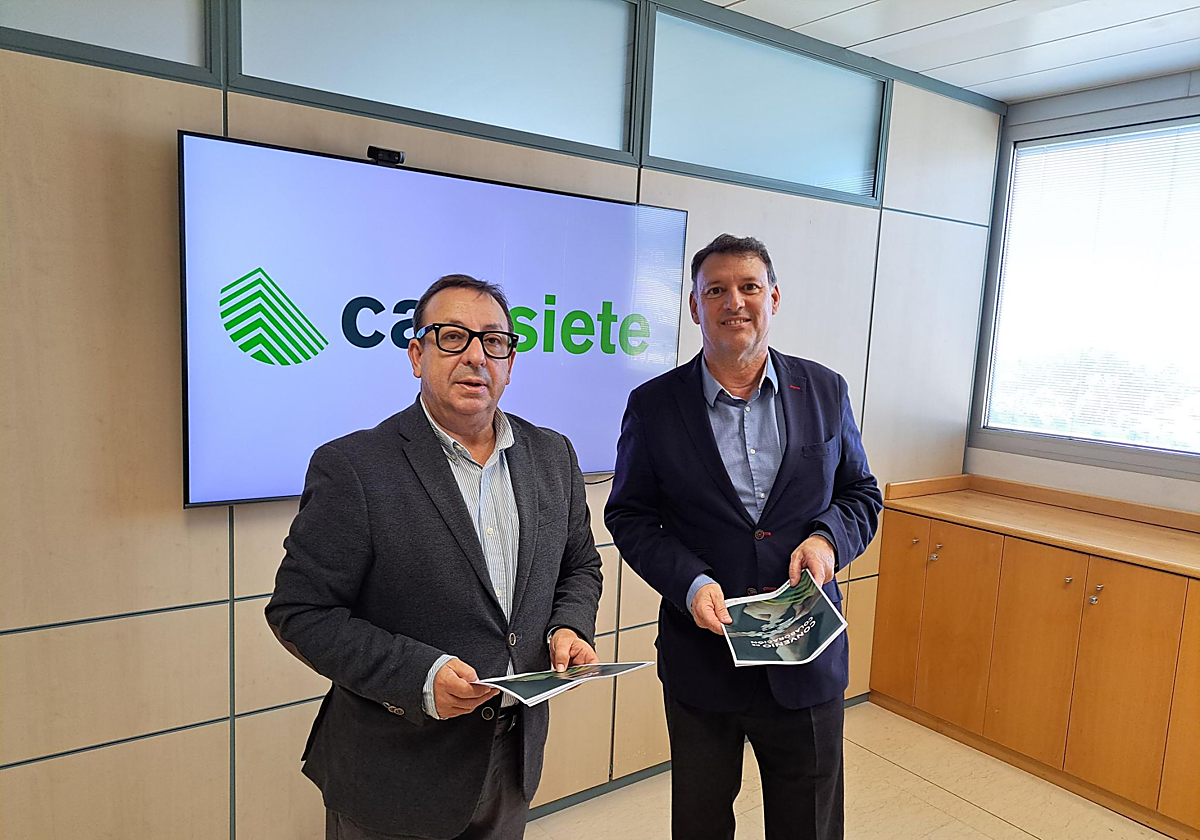 Imagen de la presentación de la ampliación del convenio entre Cajasiete y AvalCanarias.