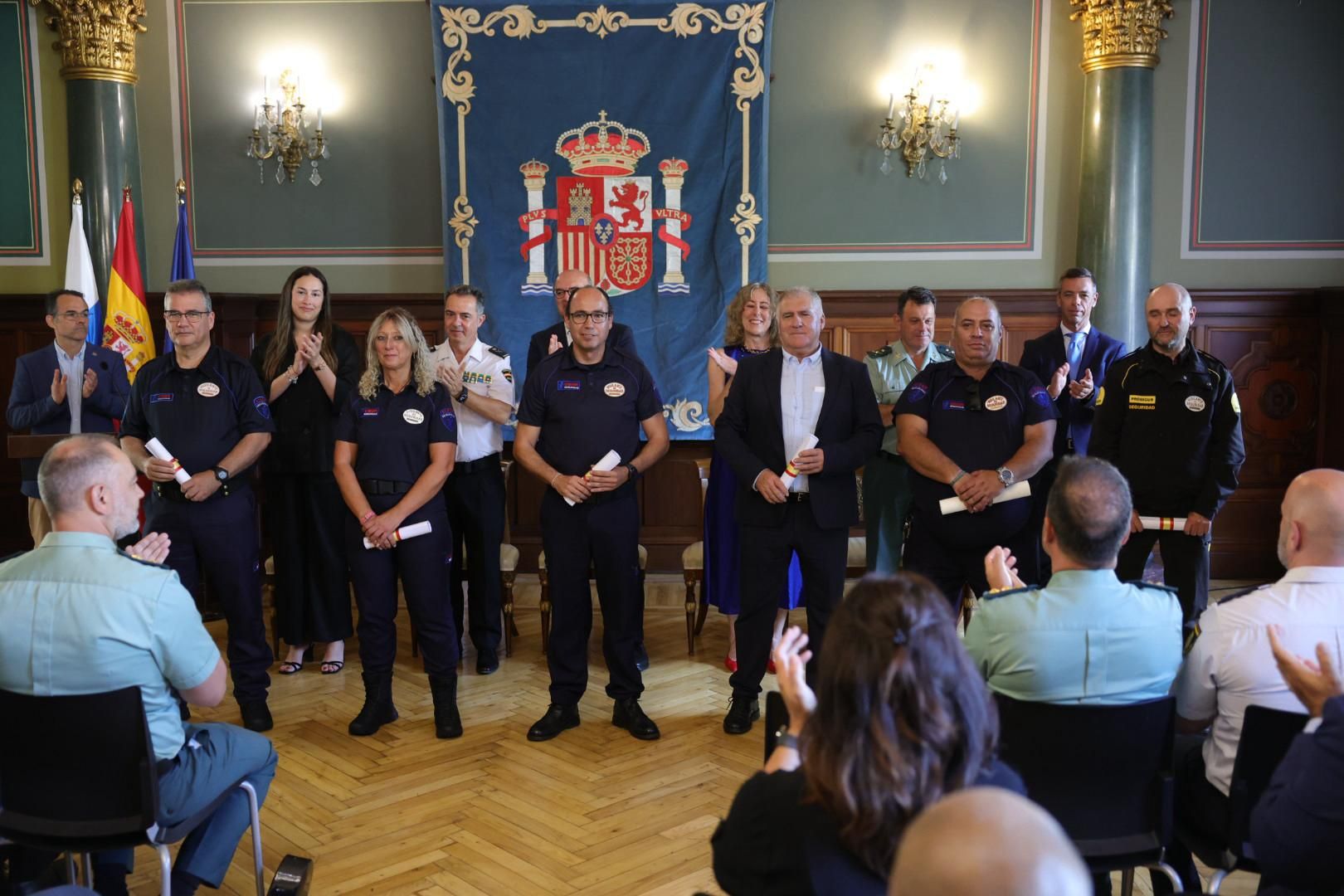 Entrega de distinciones por el Día de la Seguridad 