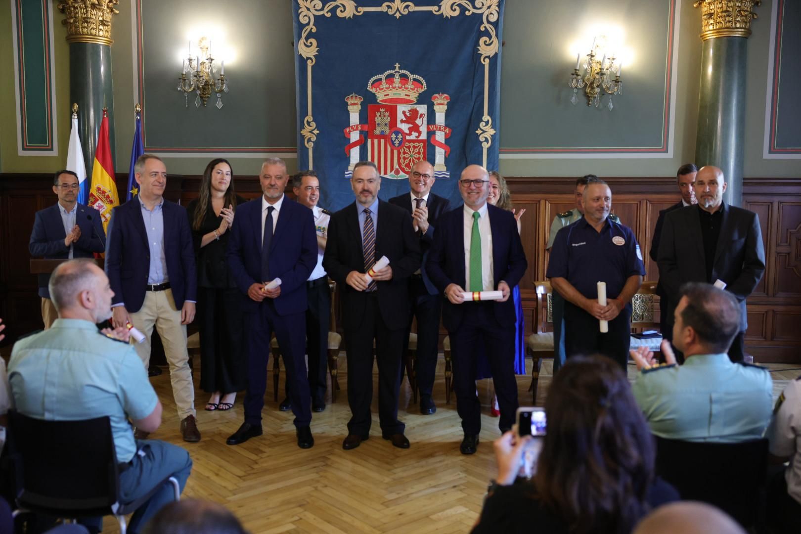 Entrega de distinciones por el Día de la Seguridad 