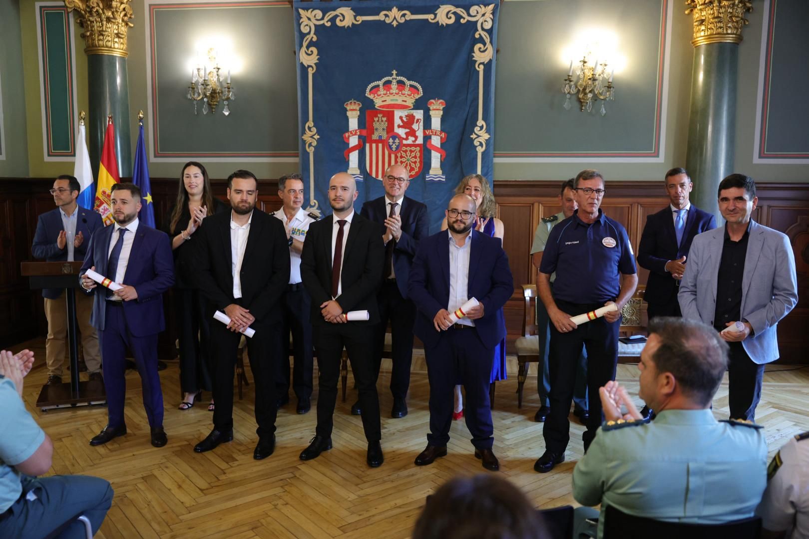 Entrega de distinciones por el Día de la Seguridad 