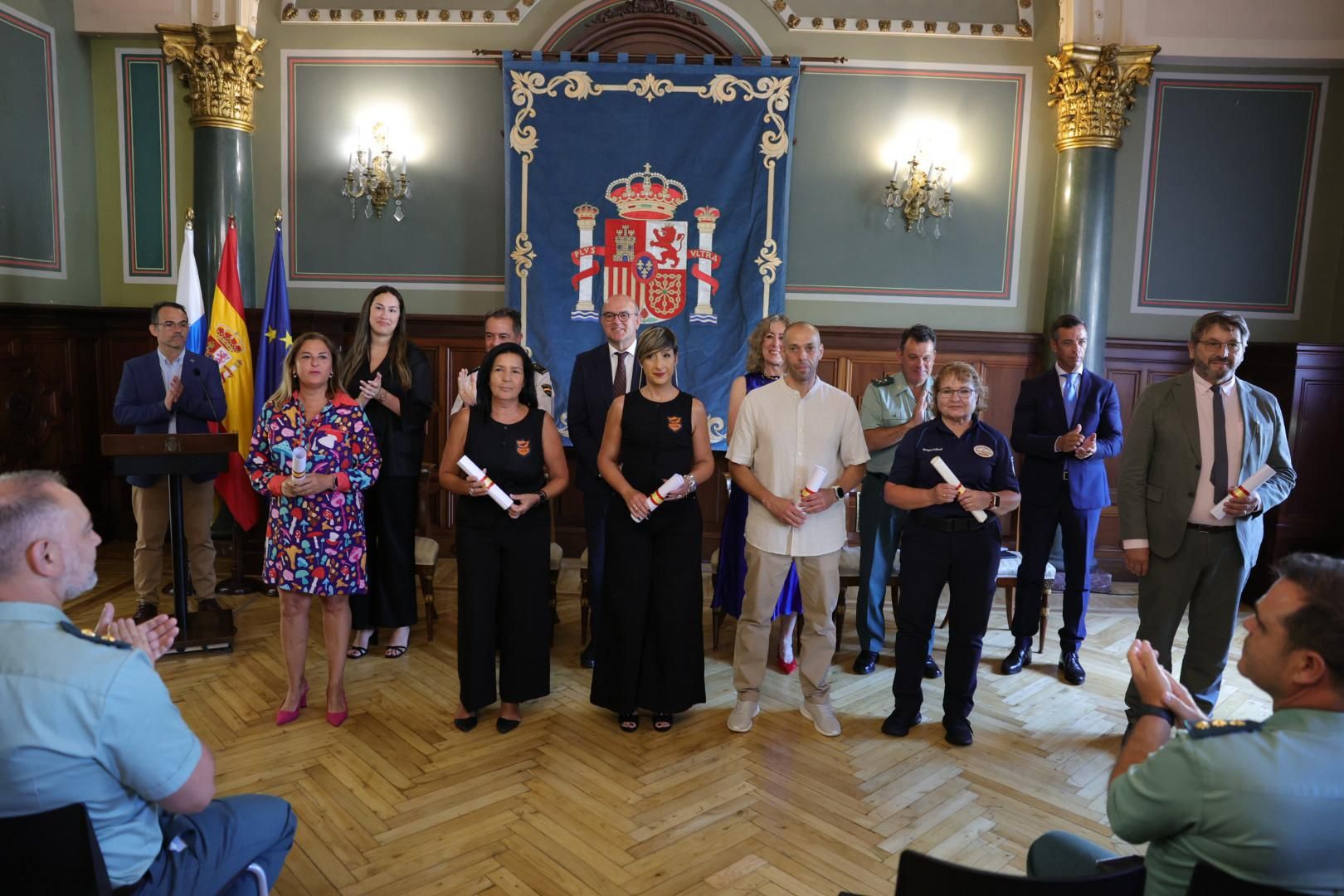 Entrega de distinciones por el Día de la Seguridad 