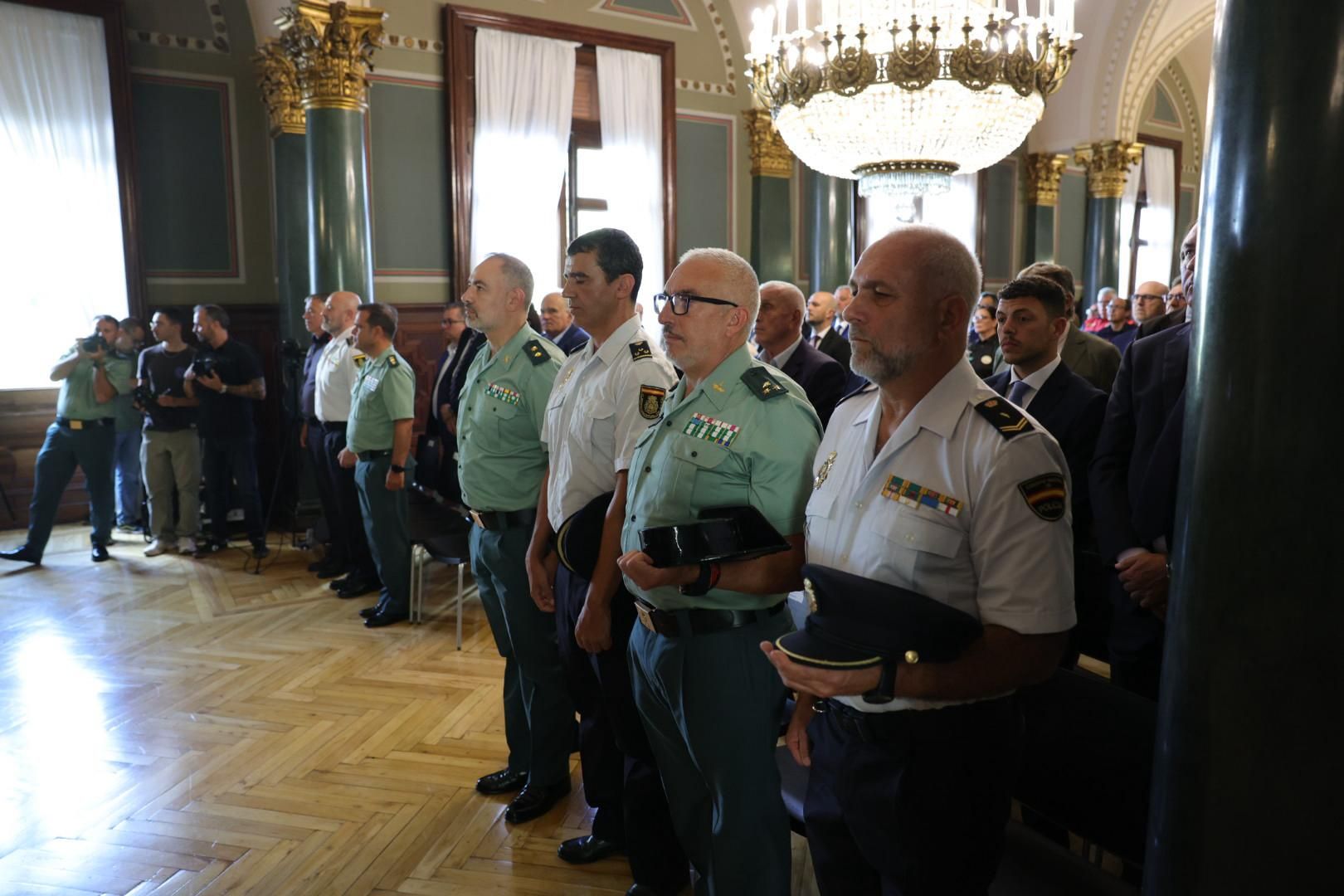 Entrega de distinciones por el Día de la Seguridad 