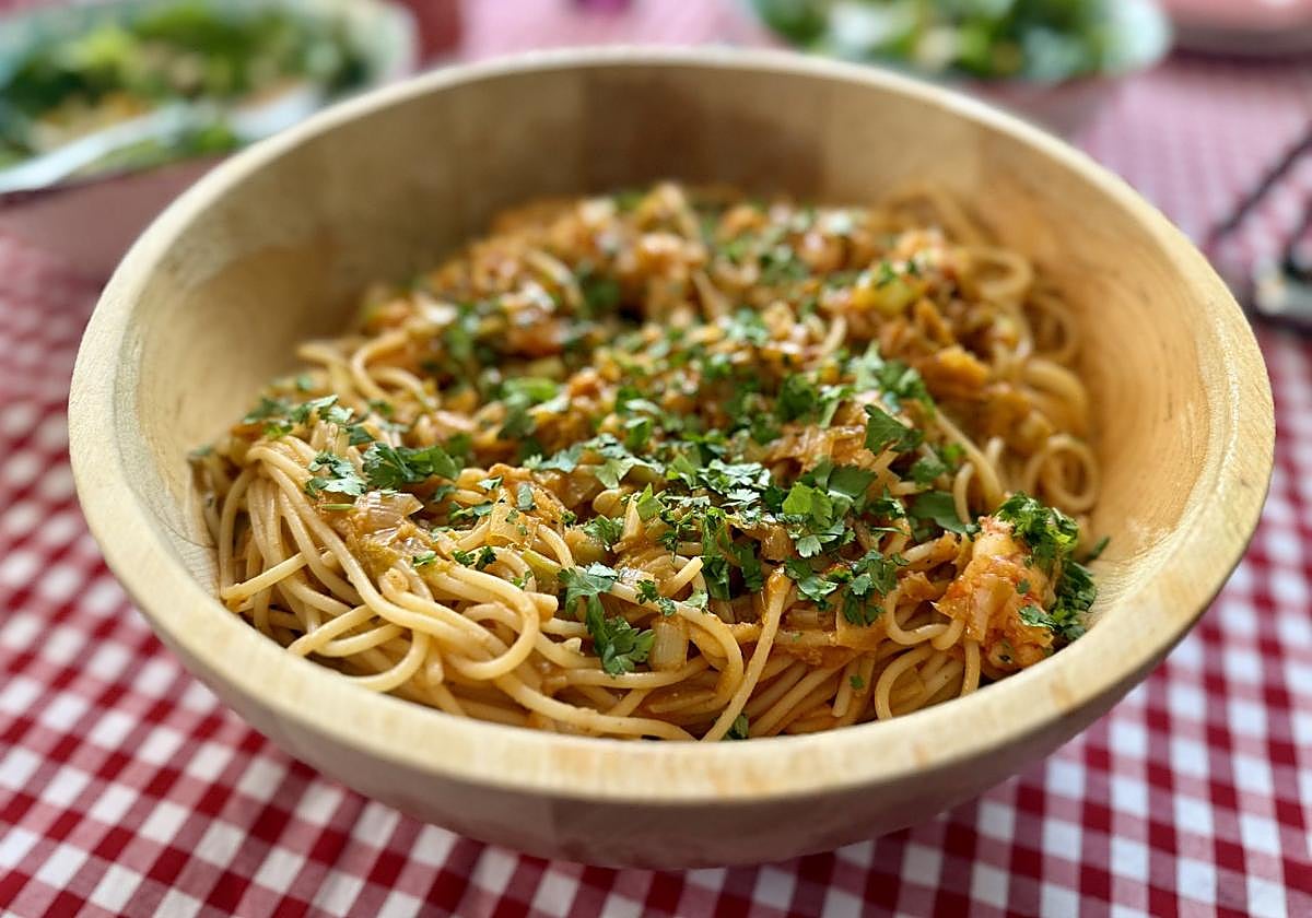 Espaguetis picantes con gambones