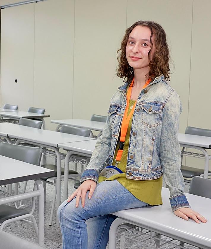 Imagen secundaria 2 - En la imagen superior, Pablo Arencibia. En la inferior izquierda, Gara Mendoza (i) y Aisha Nieves. En la inferior derecha, Irene Rivas.