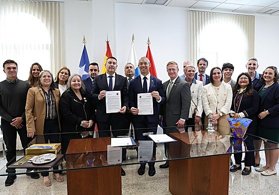 Hermanamiento de Lanzarote y San Antonio de Texas firmado semanas atrás en el Cabildo.