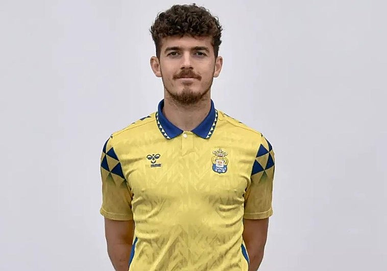 Imagen de Zeben Ramos con la camiseta de Las Palmas C.
