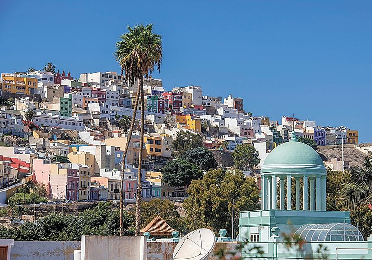 Imagen principal - Las Palmas de Gran Canaria entre playas, historia y naturaleza para disfrutar el verano