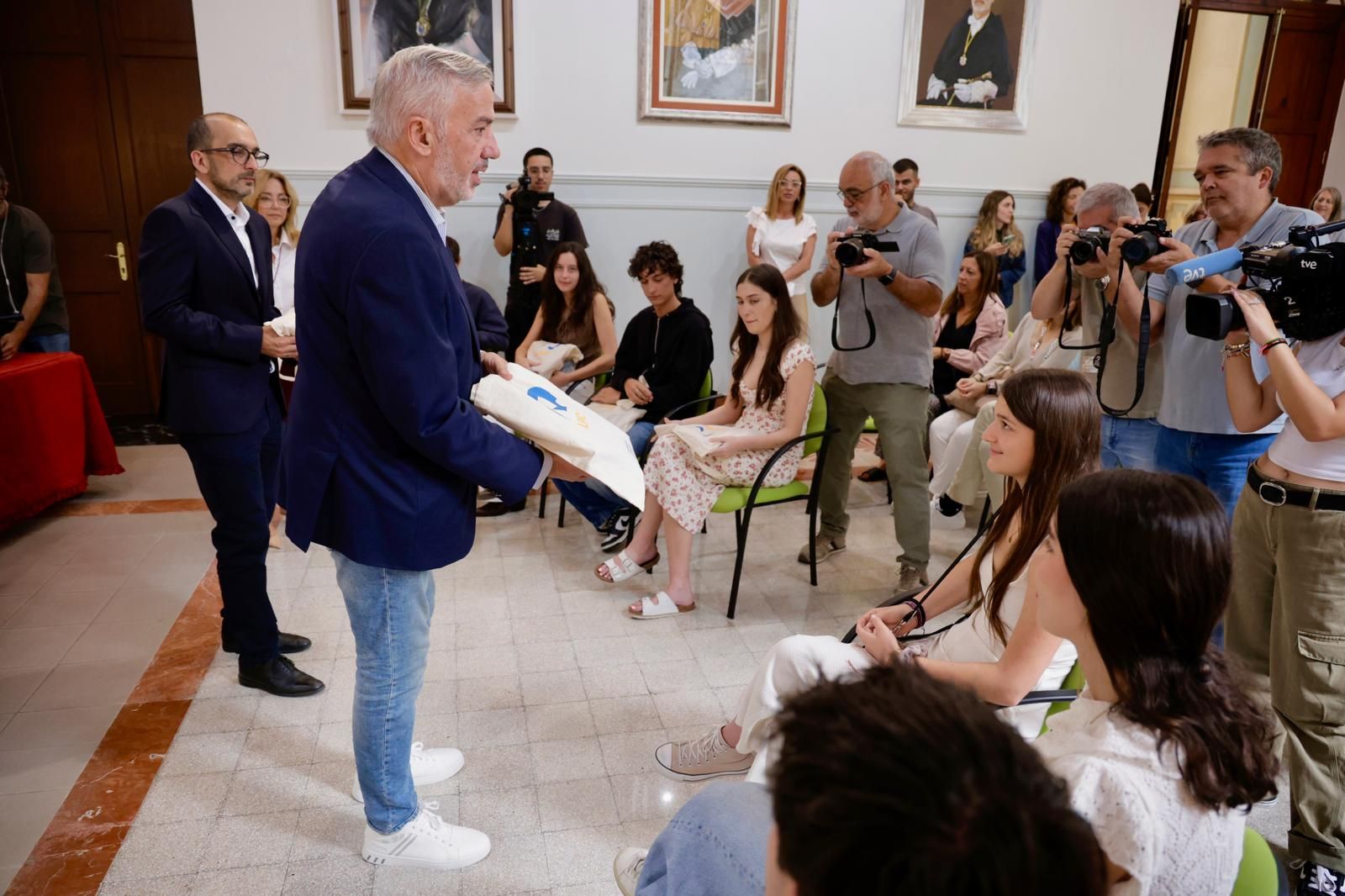 Recepción en la ULPGC de los alumnos con más nota en la Pau