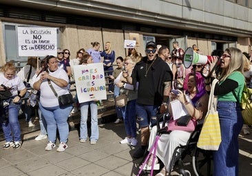 Las familias de alumnado con necesidades especiales también rechazan la ley de autoridad docente