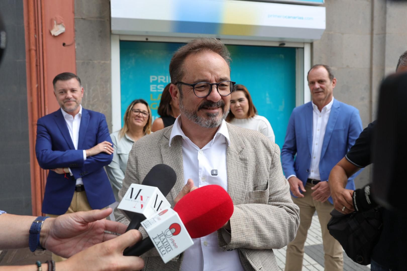 Inauguración de la sede de Primero Canarias