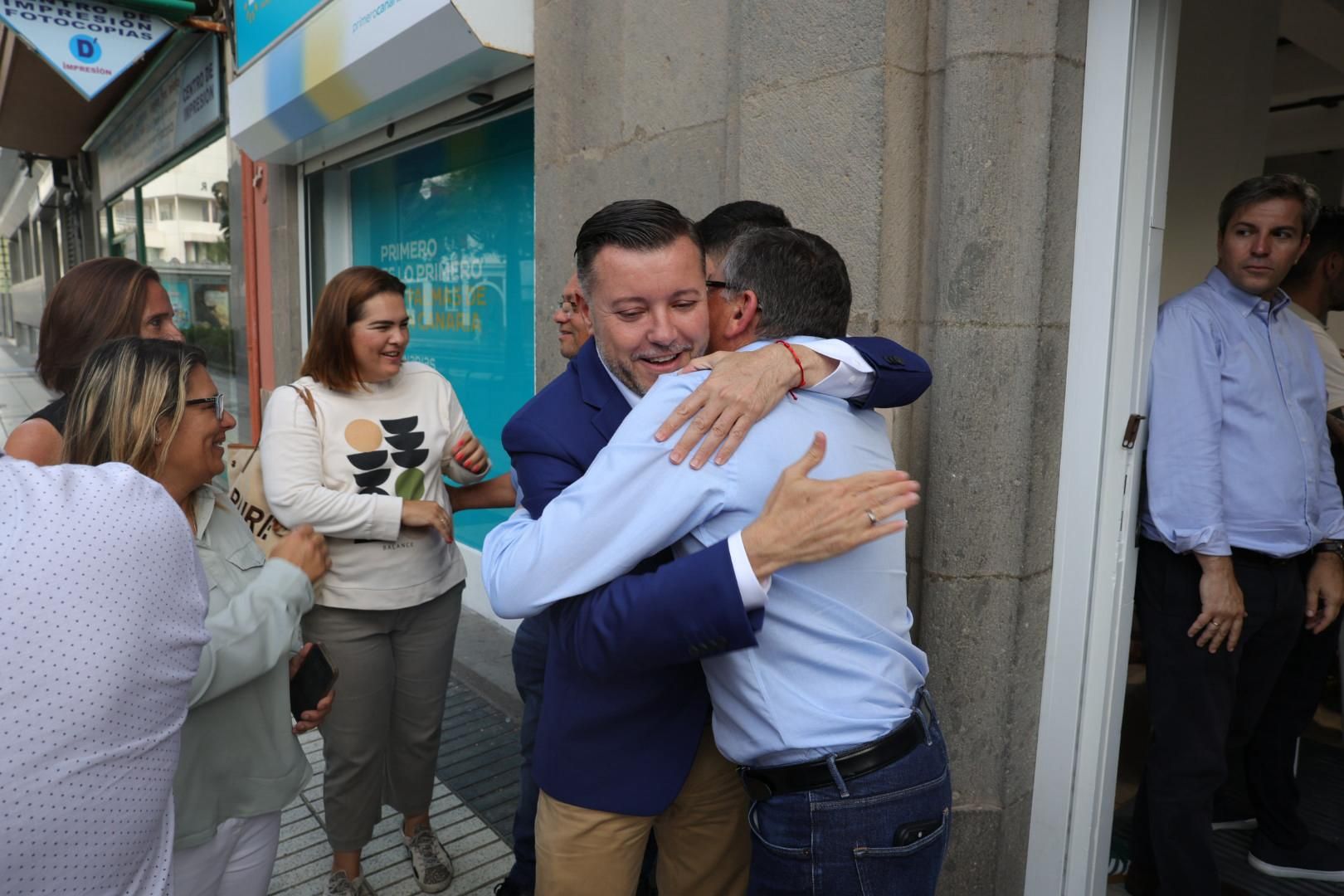 Inauguración de la sede de Primero Canarias