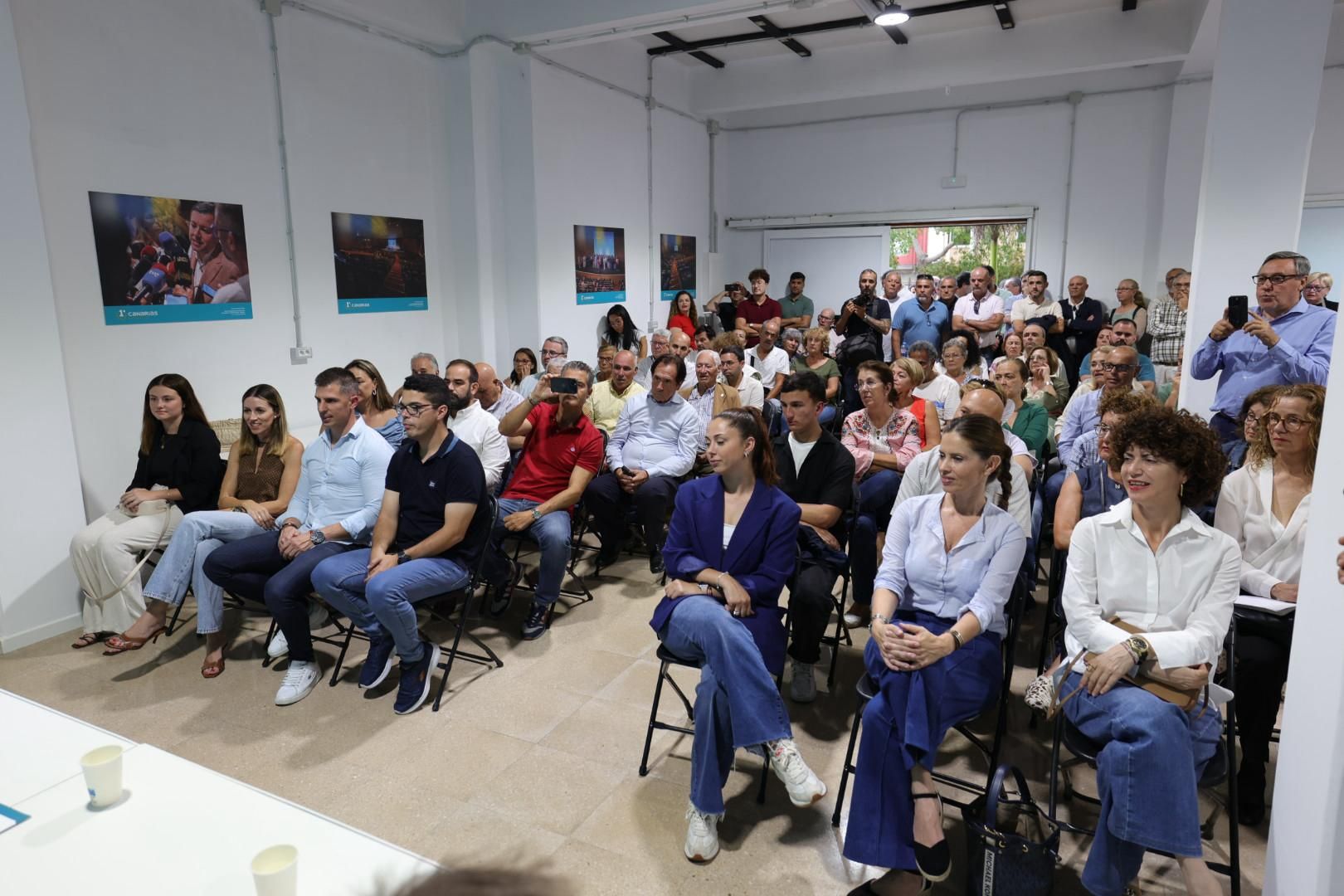 Inauguración de la sede de Primero Canarias