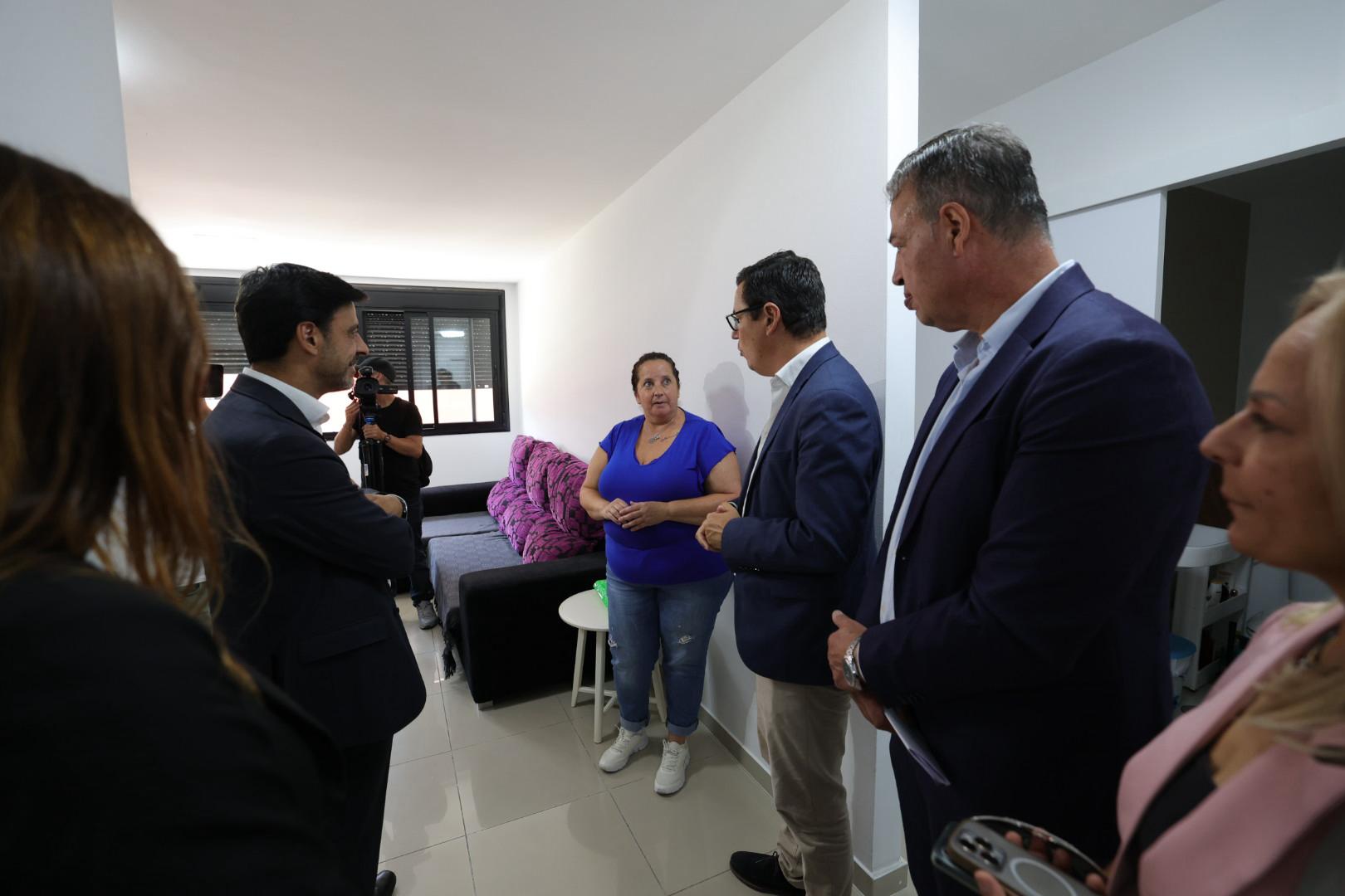 Entrega de nuevas viviendas sociales en Ciudad del Campo
