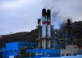 Imagen de la central eléctrica de Los Guinchos, en La Palma.