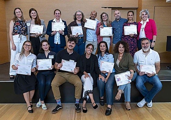 Participanes de la 7 edicion de Emplea +35 junto a las responsables del proyecto.