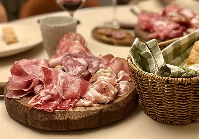 Selección de embutidos italianos en Rígolo