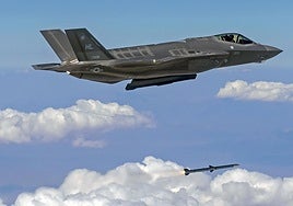 Misiles en el aire, hambre en África