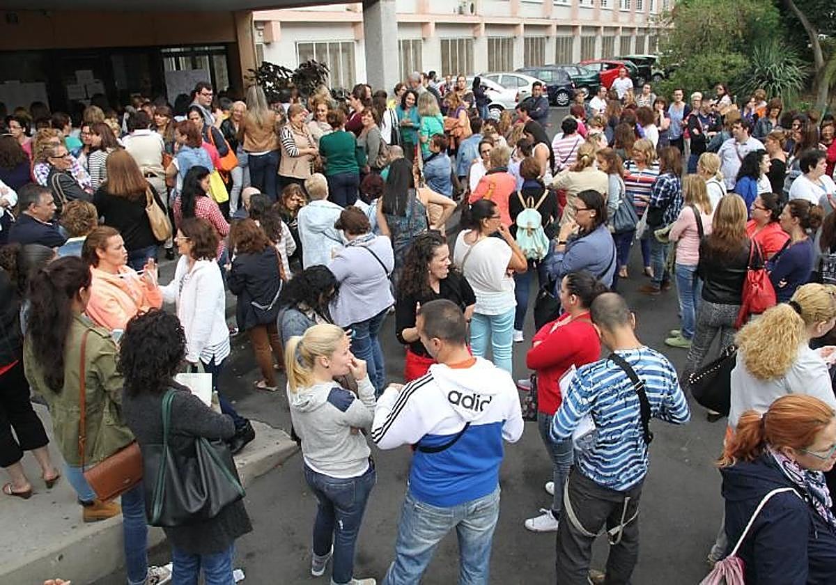Imagen de archivo de unas oposiciones del personal sanitario en la capital grancanaria.